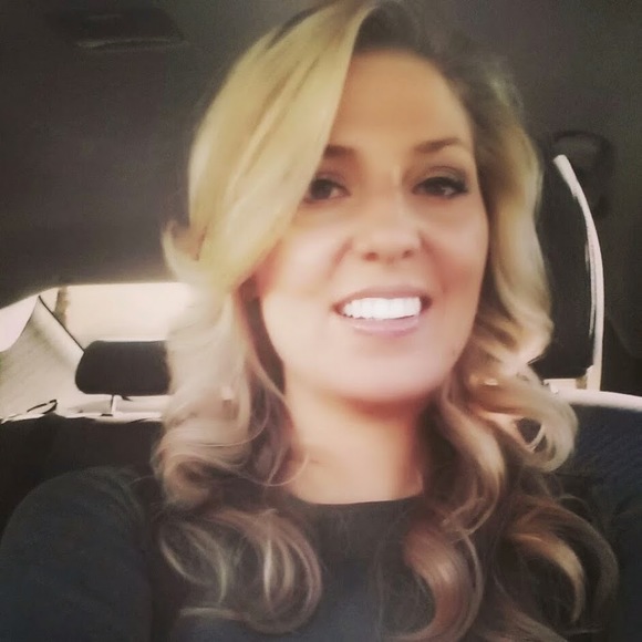 Meet your Posher, Sarah - Picture 1 of 1